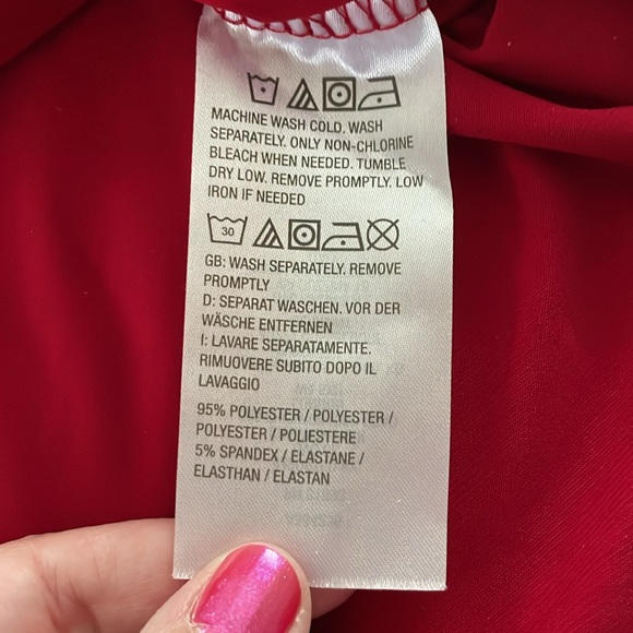 NWT Susan Graver Modern Essentials Regular Liquid
Knit Tunic - Picture 7 of 7